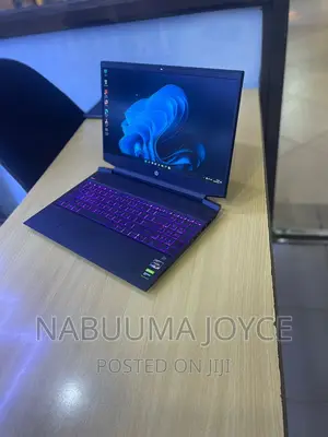 New Laptop HP Pavilion 15 8GB AMD Ryzen 5 SSD 512GB
