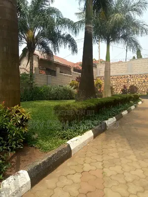 5bdrm Bungalow in Kisaasi, Nakawa for rent