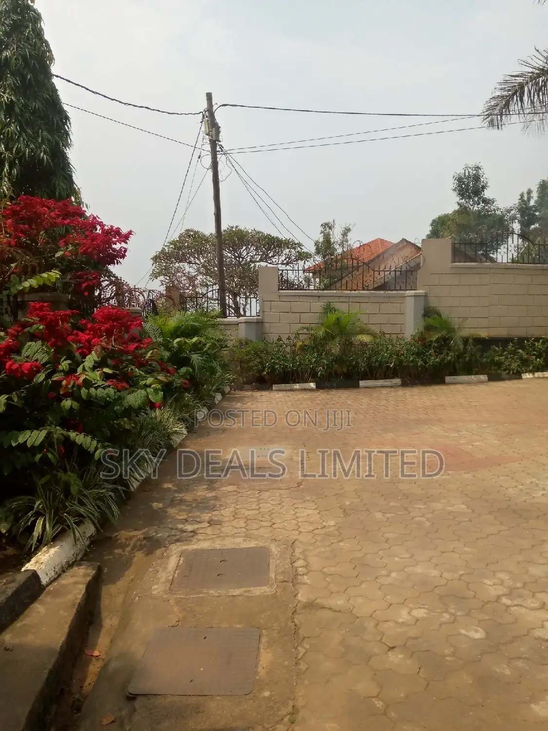 5bdrm Bungalow in Kisaasi, Nakawa for rent
