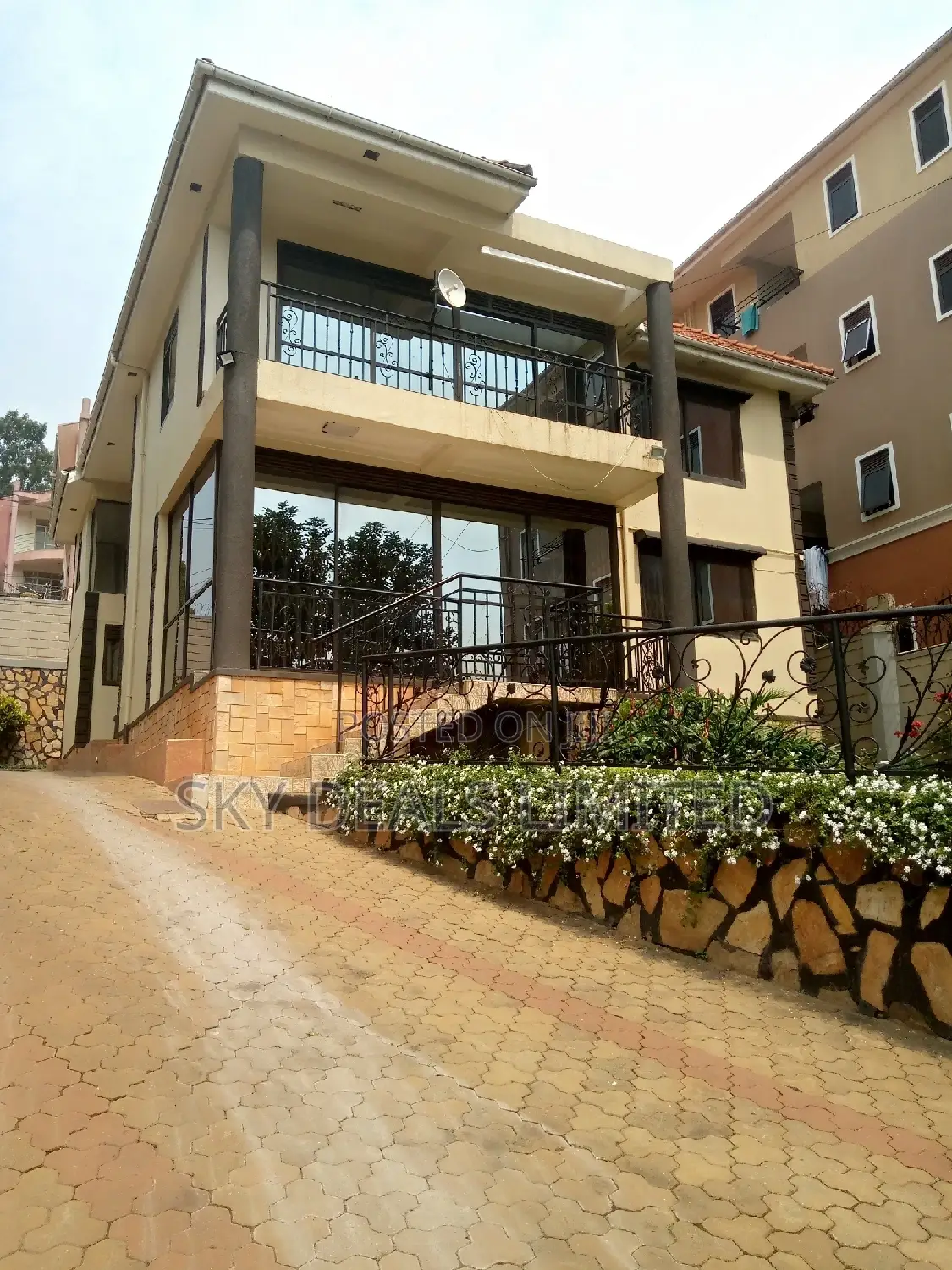 5bdrm Bungalow in Kisaasi, Nakawa for rent