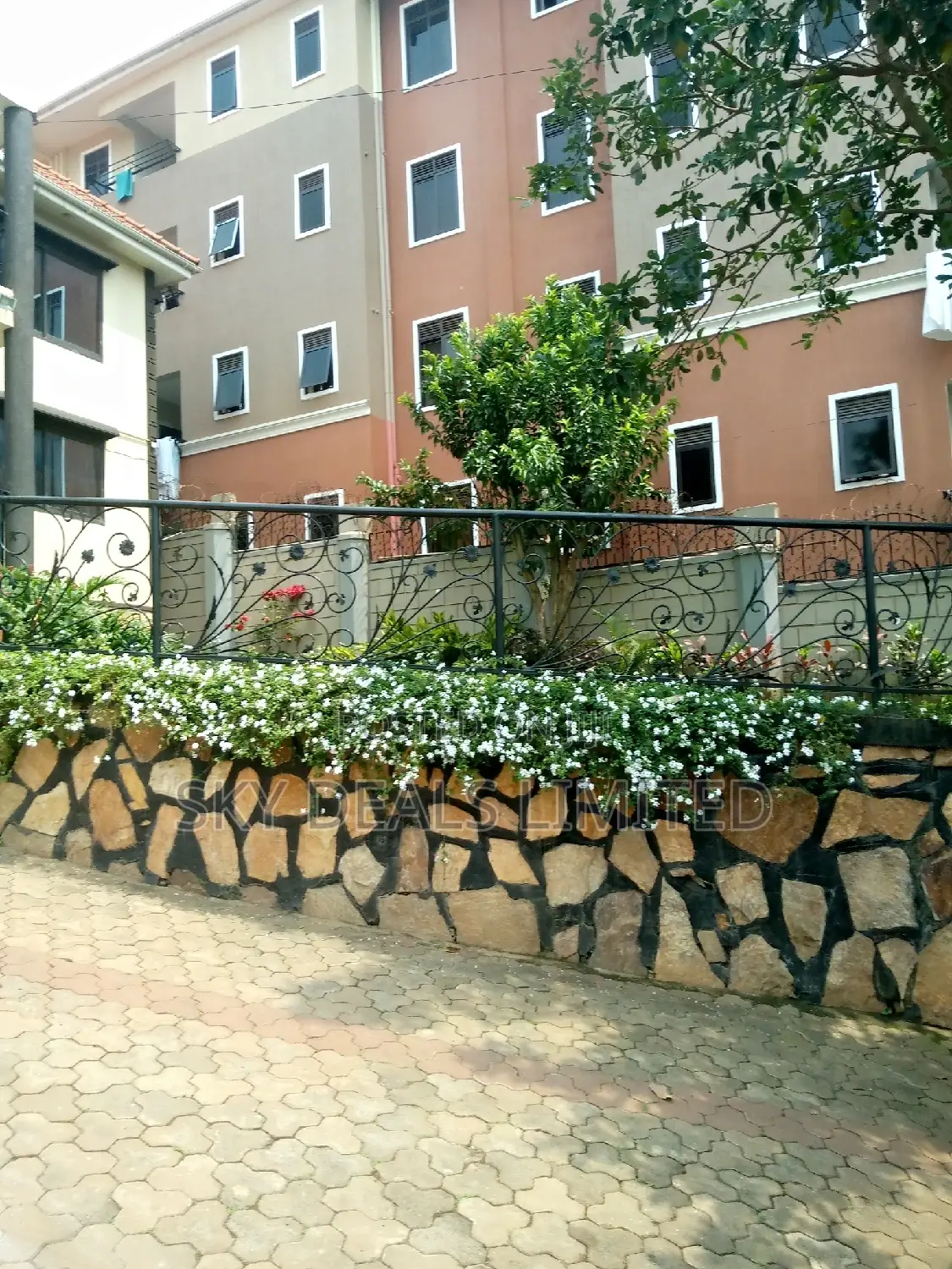 5bdrm Bungalow in Kisaasi, Nakawa for rent