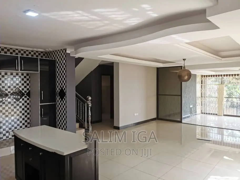 5bdrm Duplex in Kololo Property, Central Division for rent