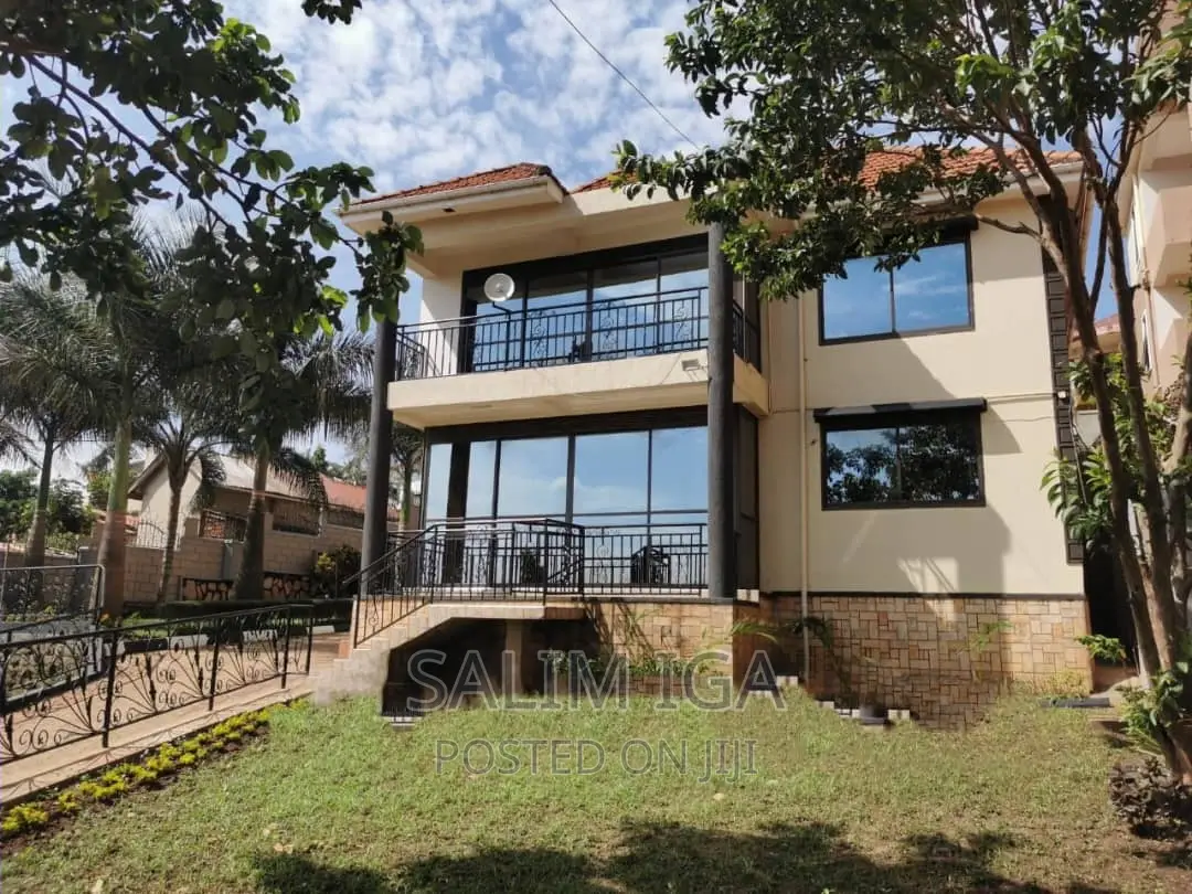5bdrm Duplex in Kololo Property, Central Division for rent