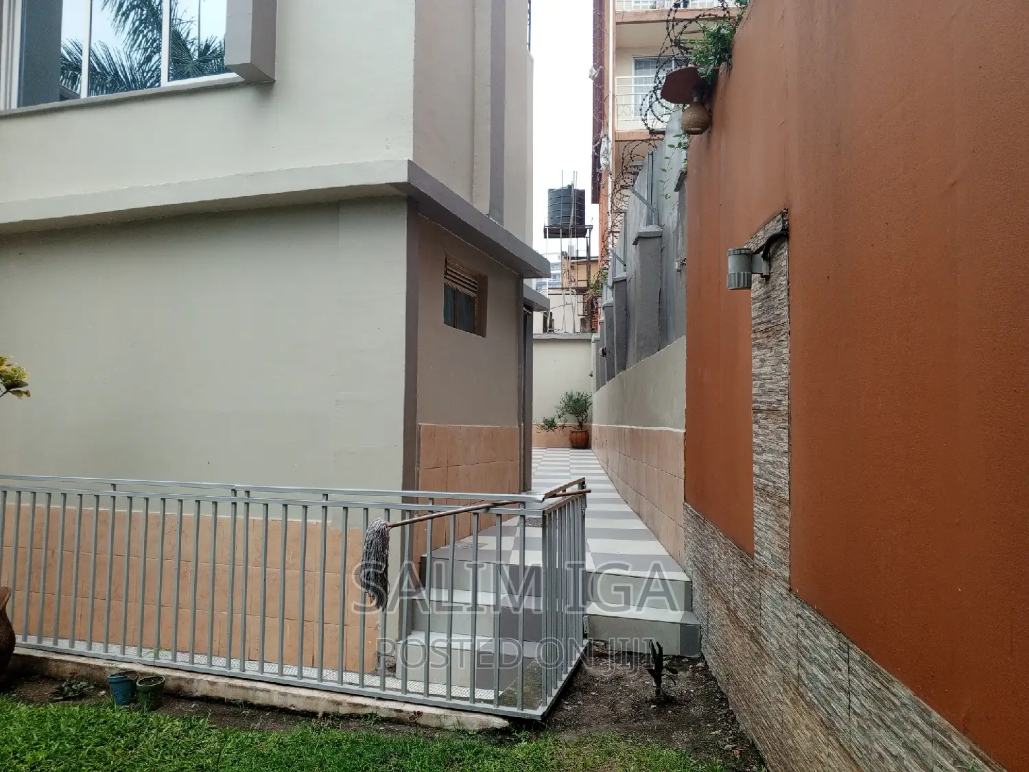 3bdrm Duplex in Kololo Property, Central Division for rent