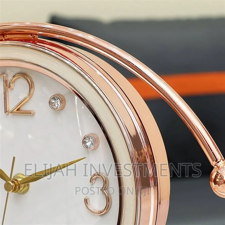 Modern Table Clock