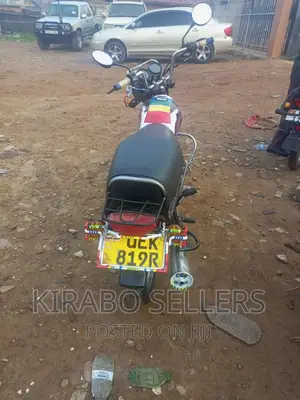 Bajaj Boxer 100 2019 Red