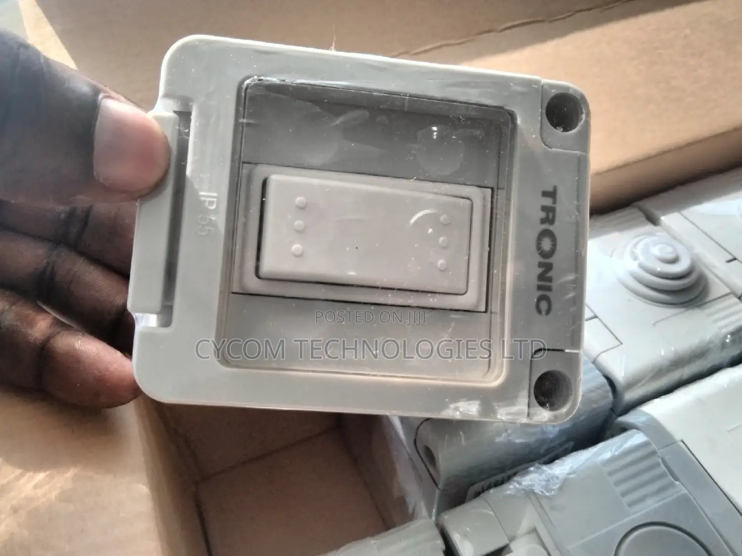 Out Door Switch