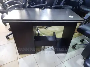 Used Computer Table