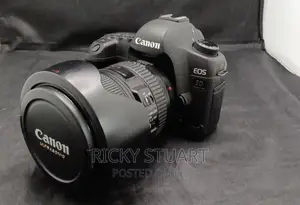Canon 5D Mark II Full Frame DSLR Camera WTH 24-105mm Lens
