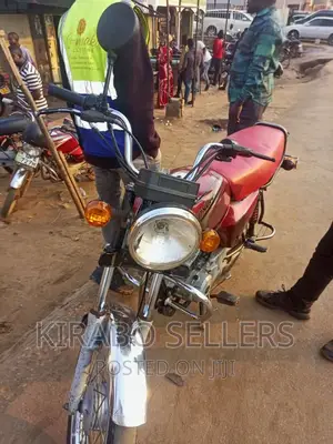 Bajaj Boxer 2019 Red