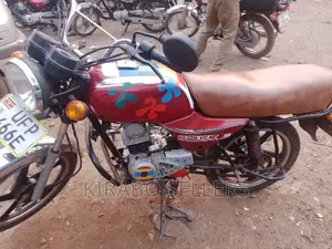 Bajaj Boxer 100 2023 Red