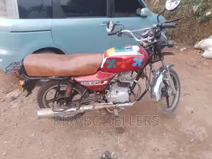 Bajaj Boxer 100 2023 Red