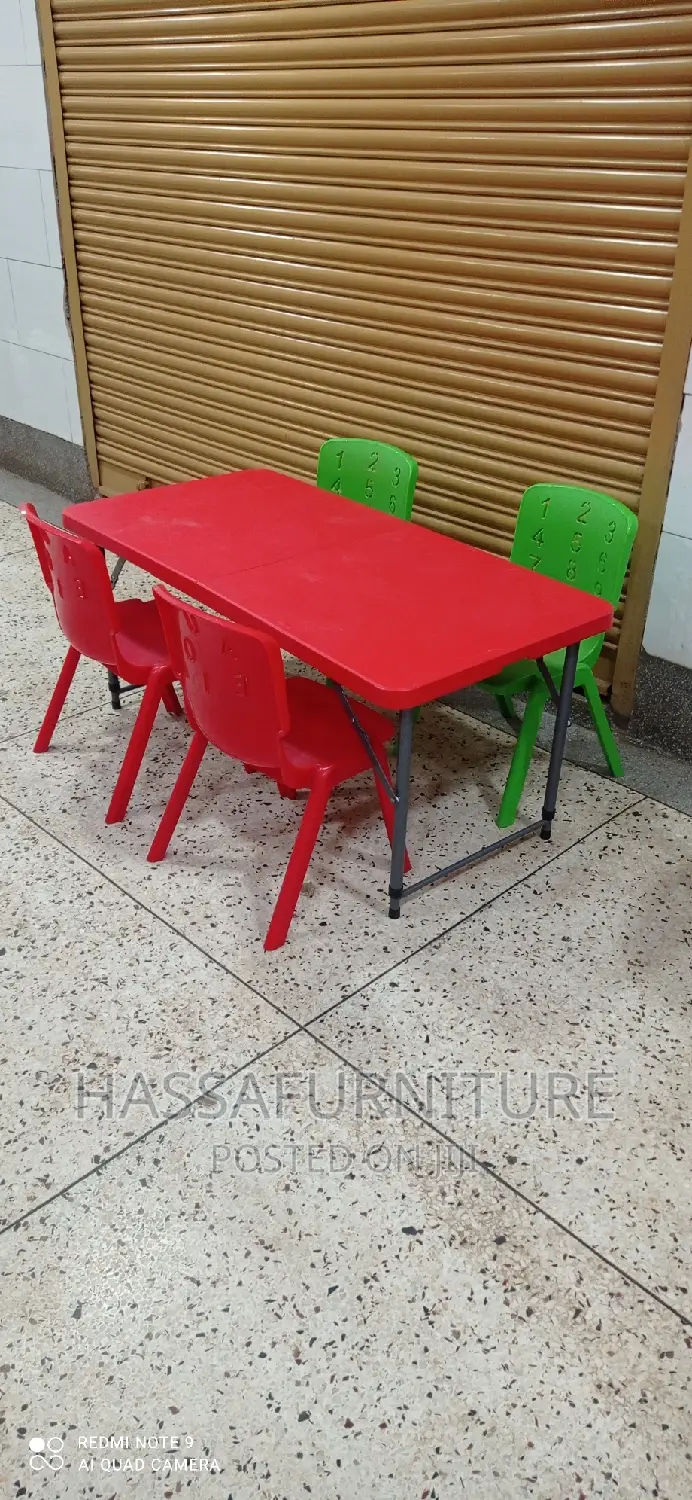 Kindergarten Reading Table and Chairs