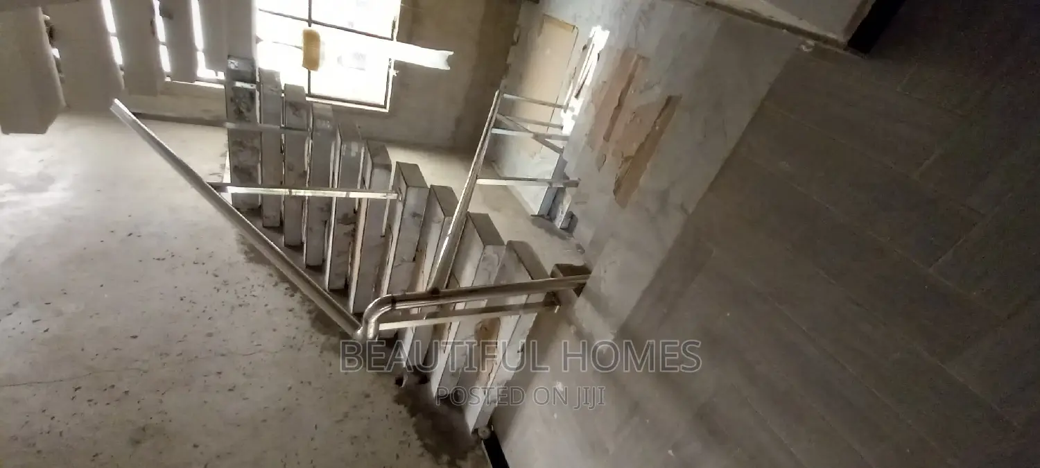 Furnished 7bdrm Mansion in Kyanja, Central Division for sale
