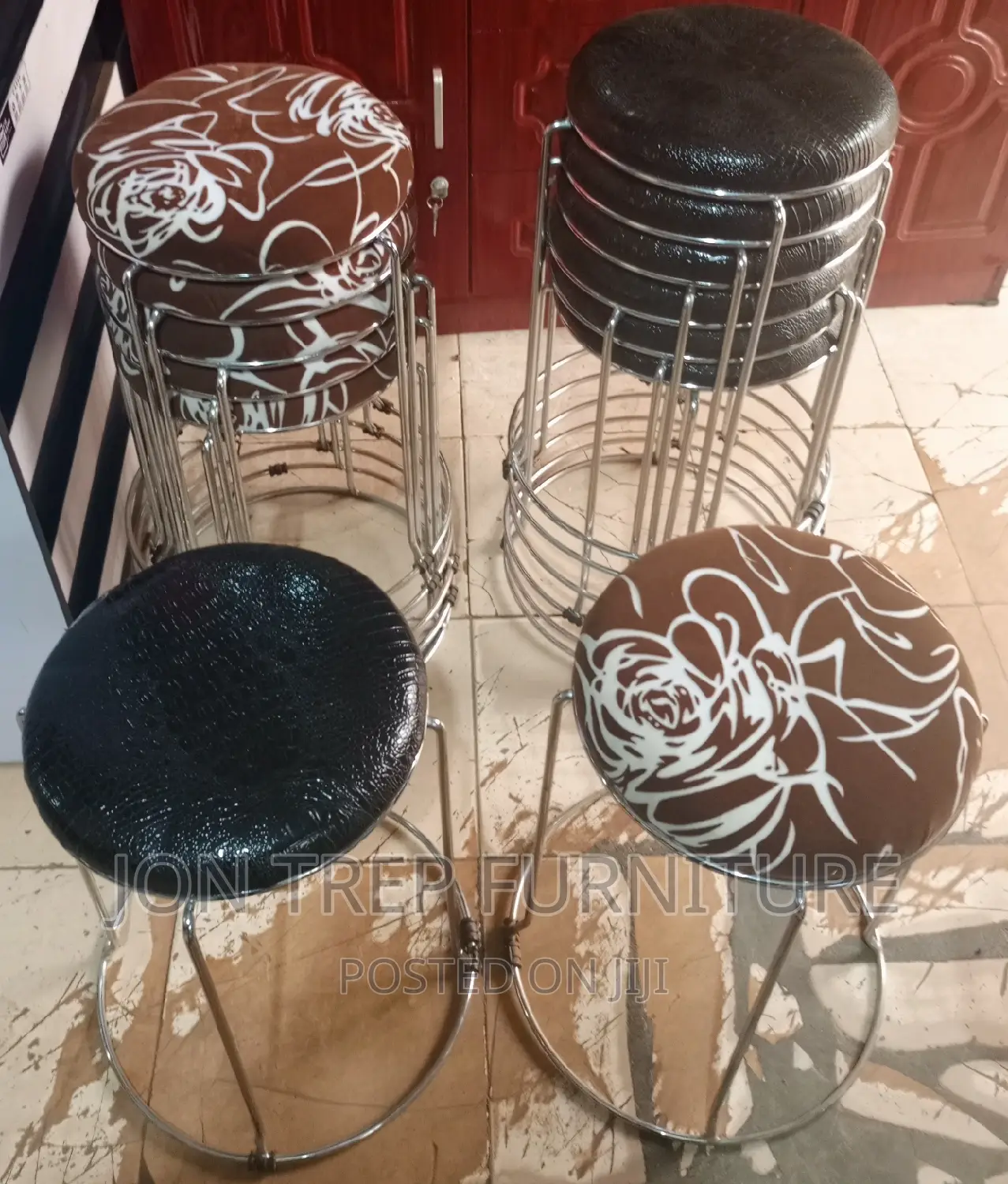 Stool Metalic Stand and Rather Sit