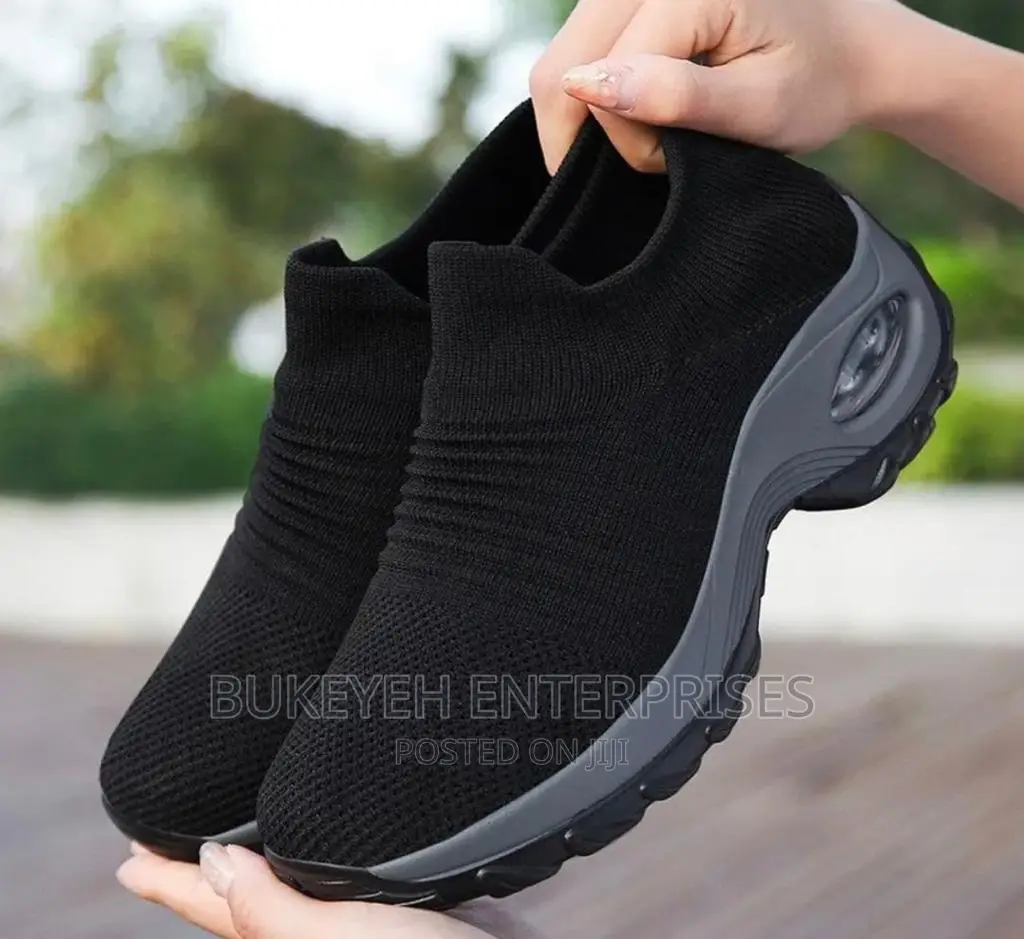 Women's Designer Shoes - Black