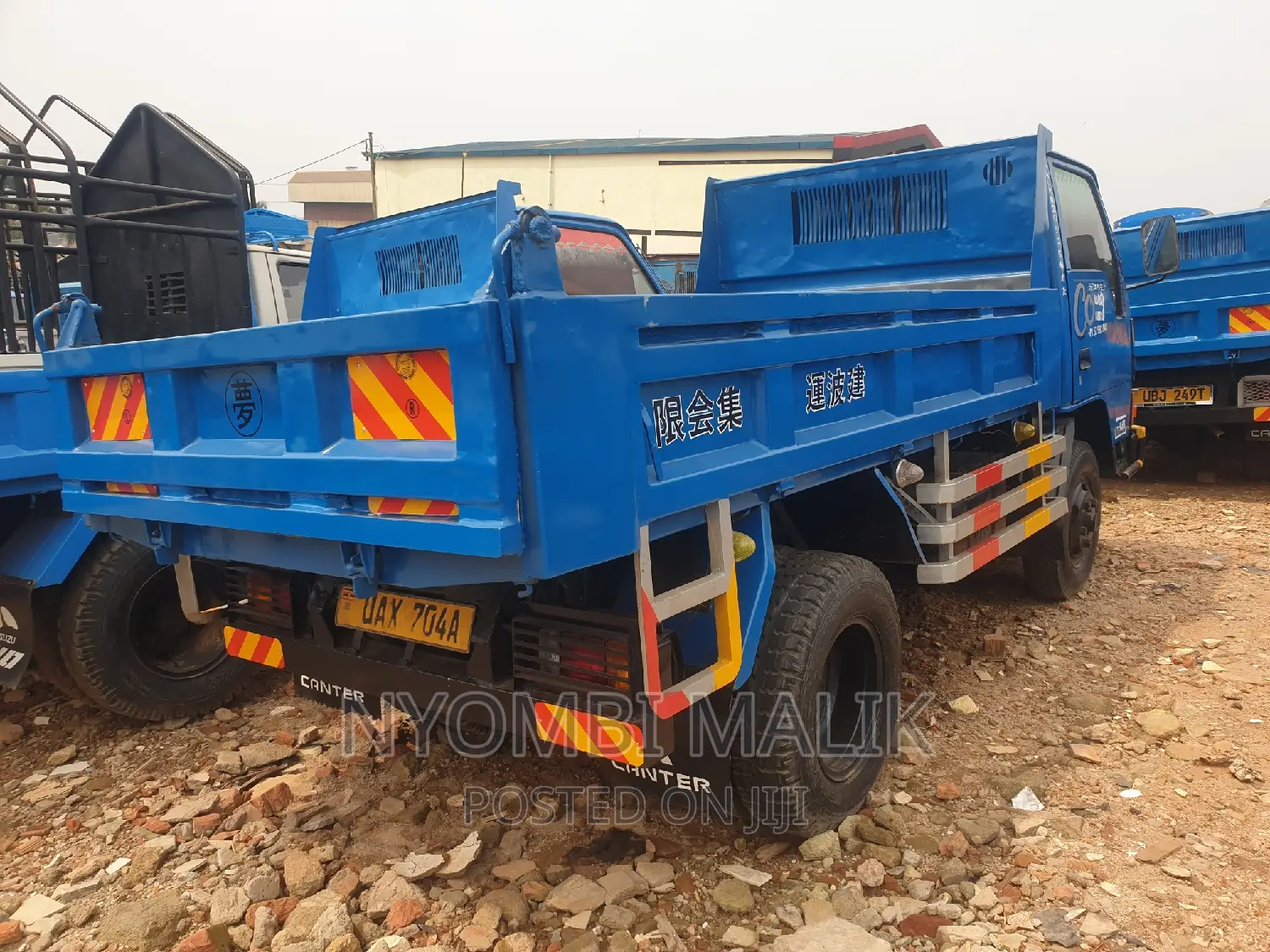 Canter Tipper