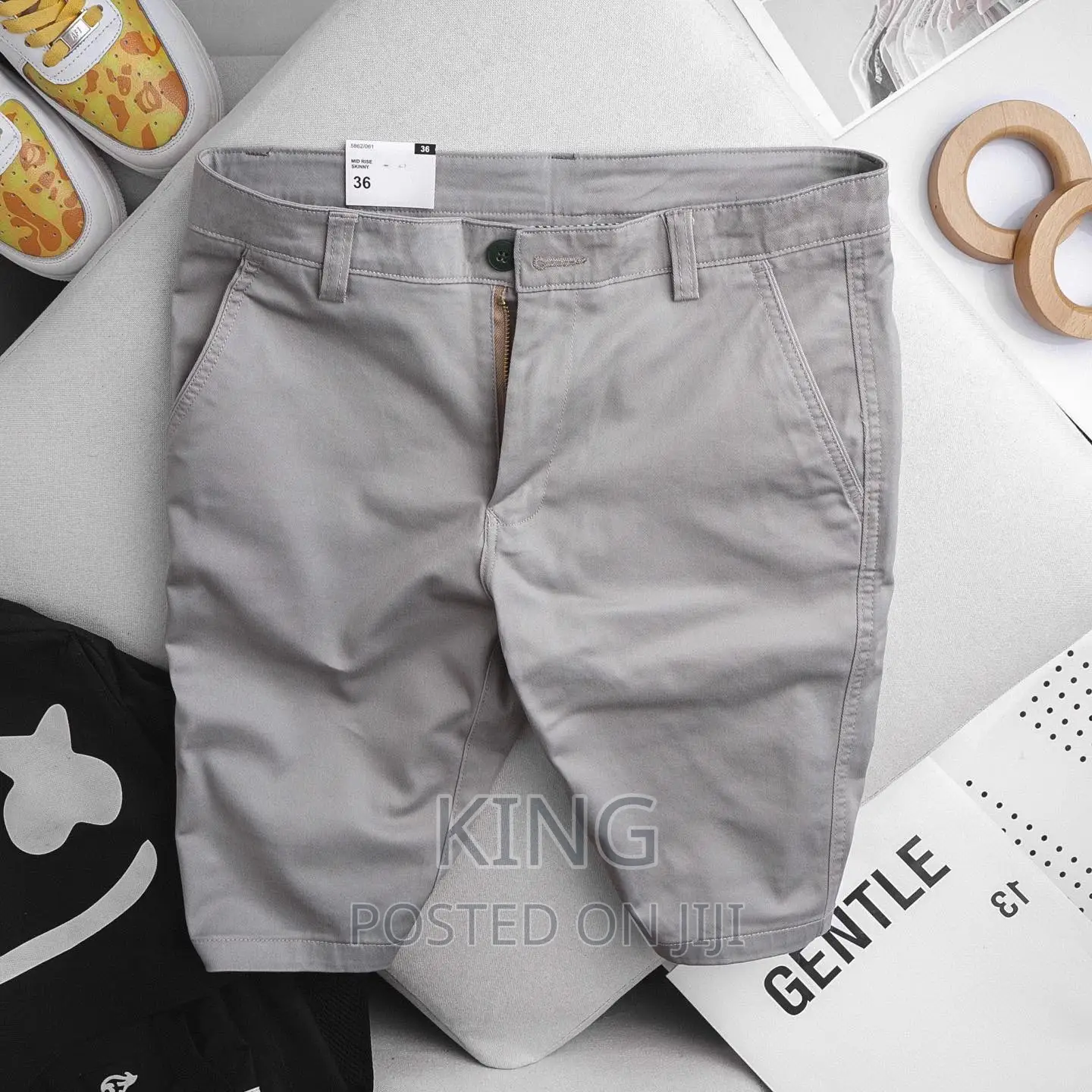 Grey. Short Kaki