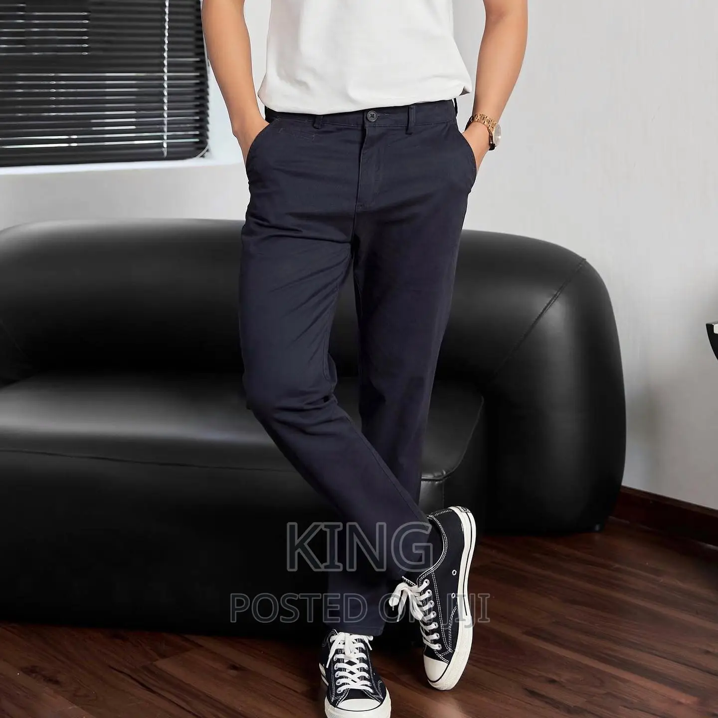 Kaki. Cream Trouser