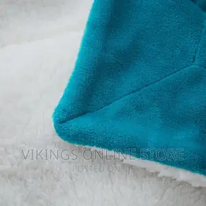 6*6 Fleece 2 in 1 Sherpa, Plush Blanket- Sky Blue