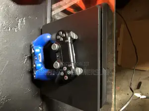 PS4 Slim Chipped Console