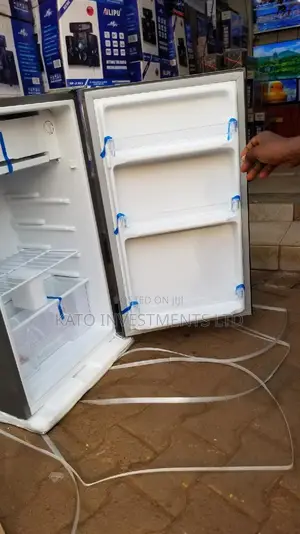 Chiq Refrigerator 120 Litres