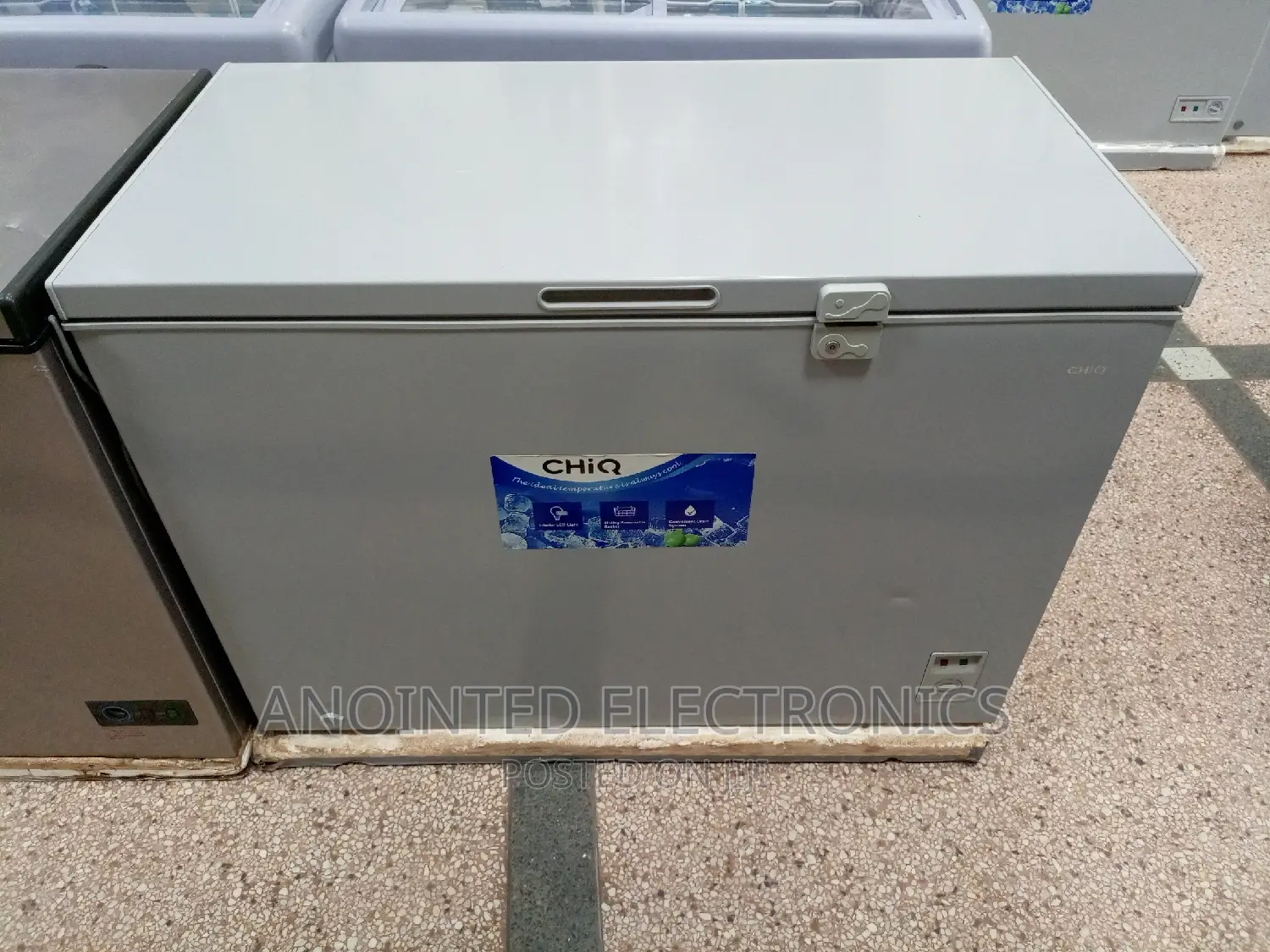 Chiq Deep Freezer 330L