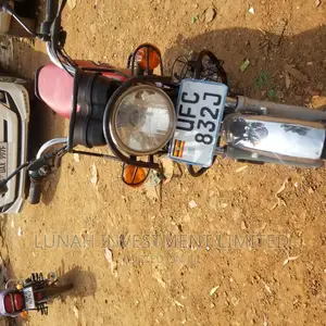 Bajaj Avenger 160 Street 2023 Red