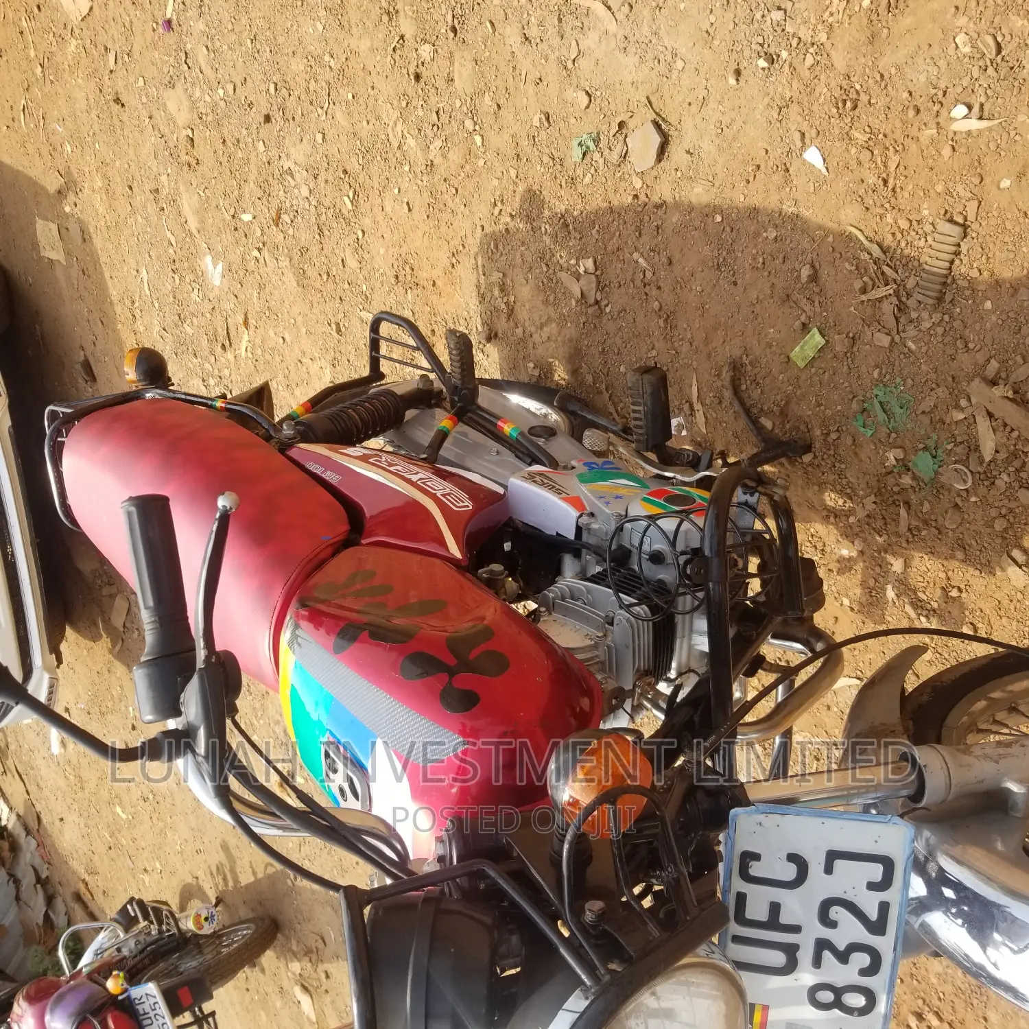 Bajaj Avenger 160 Street 2023 Red