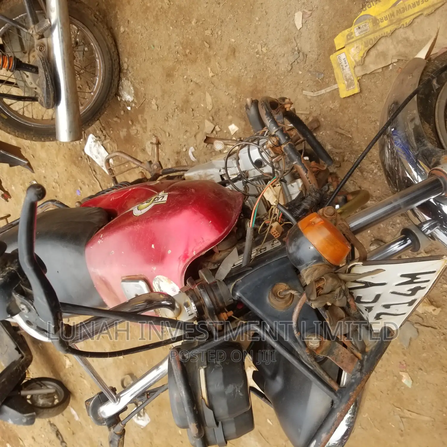Bajaj Boxer 100 2020 Red