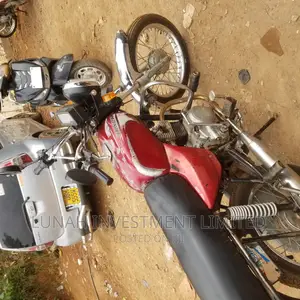 Bajaj Boxer 100 2020 Red