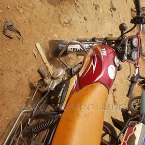 TVS XL 100 2021 Red