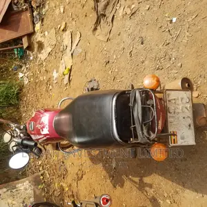 Bajaj Boxer 2022 Red
