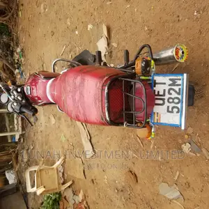 Bajaj Boxer 2020 Red