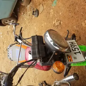 TVS HLX 125 2021 Red