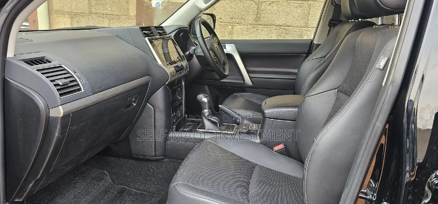 Toyota Land Cruiser Prado 2020 Black