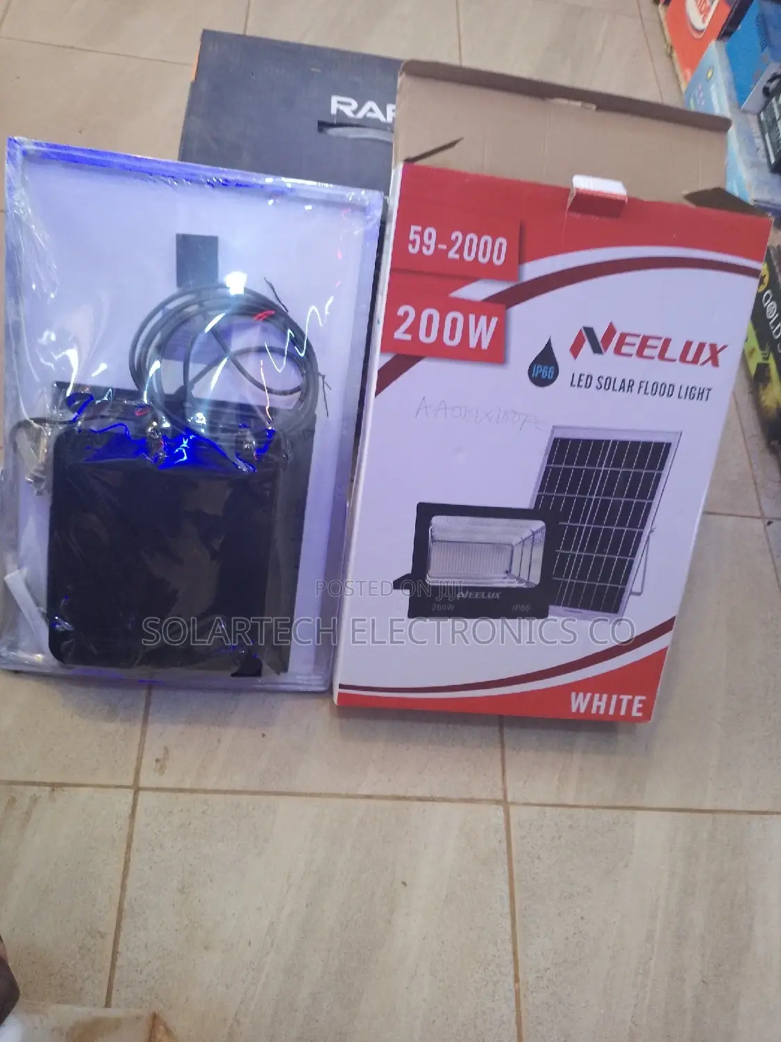 200w Neelux Solar Flood Lights