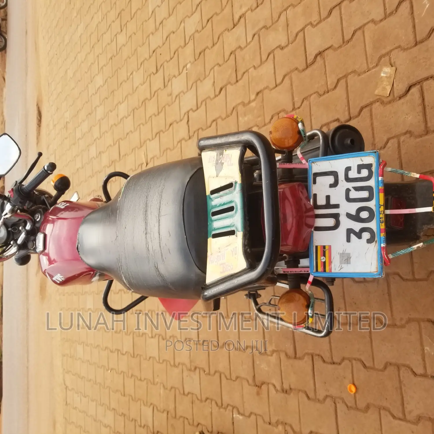 TVS HLX 125 2023 Red