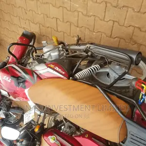TVS HLX 125 2022 Red