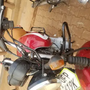 TVS HLX 125 2022 Red