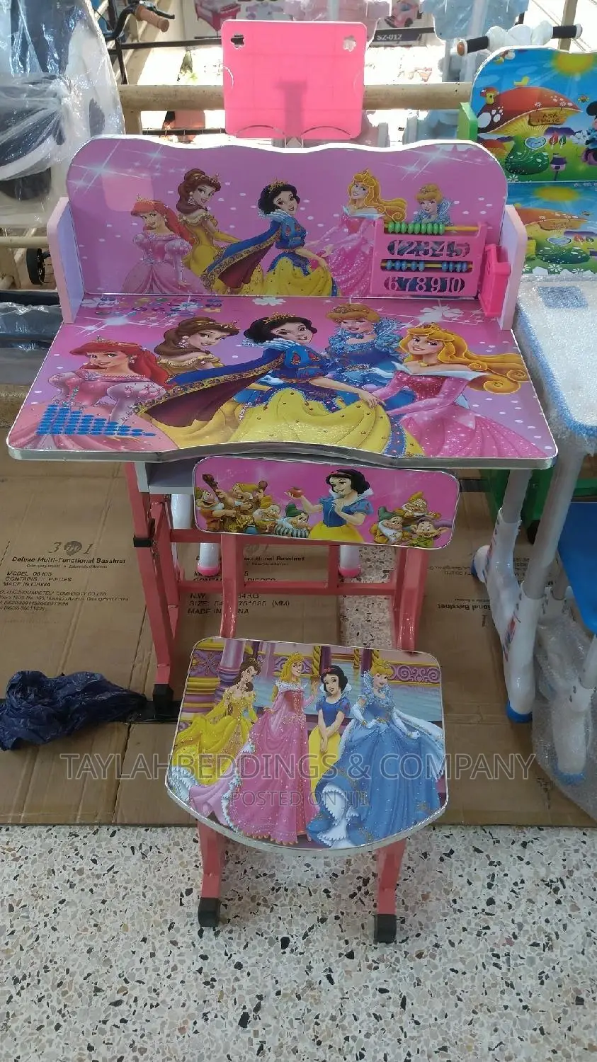 Princess Study Reading Table With Locker