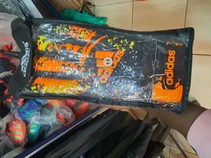 Professional Soccer Goalkeeper Gloves Football Training