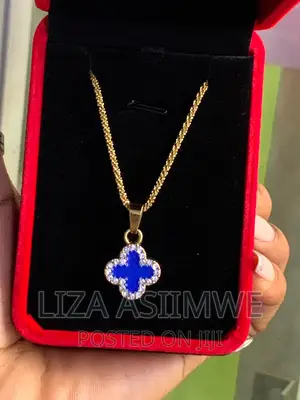 Lady’S Necklaces