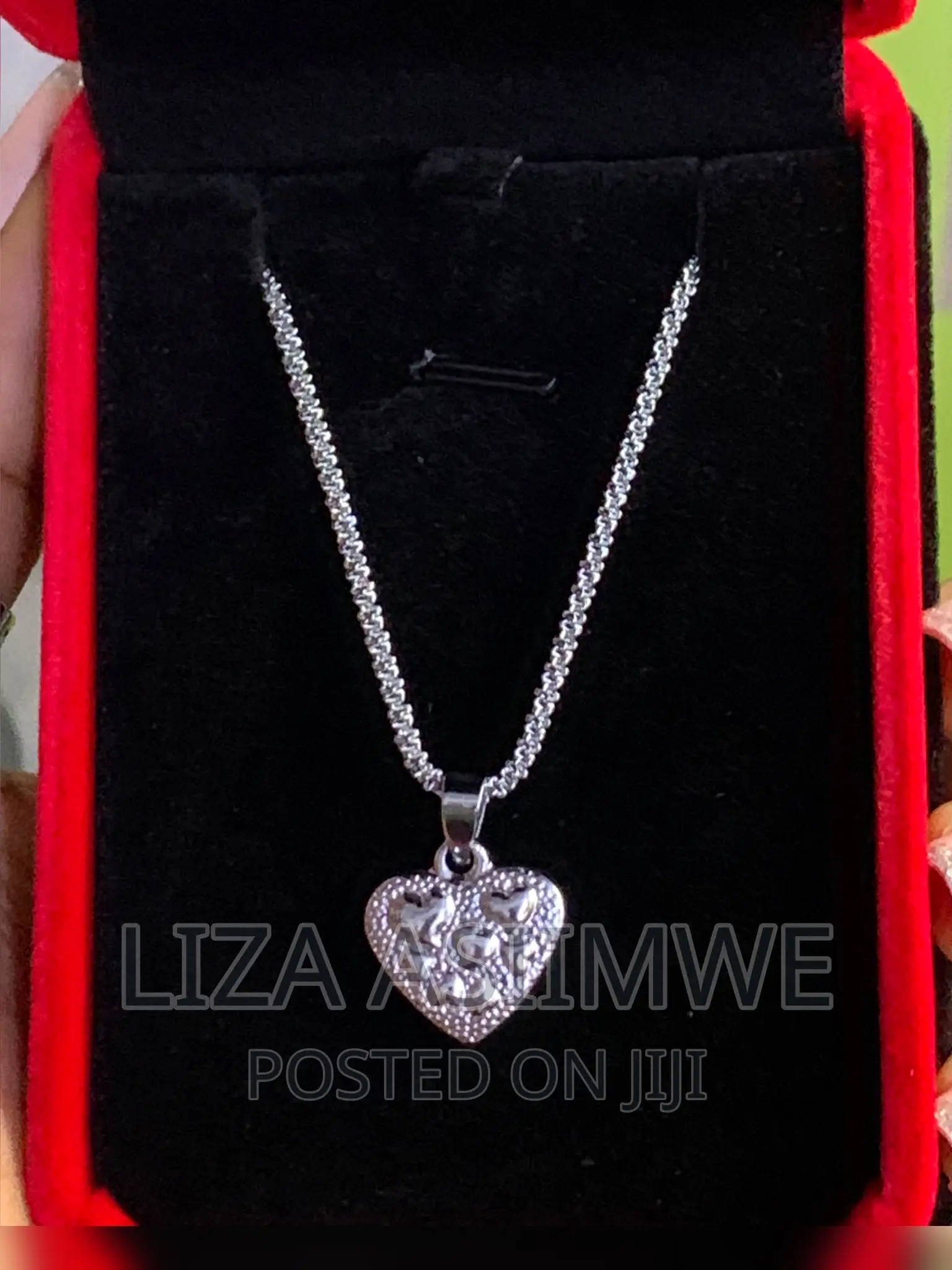 Lady’S Necklaces