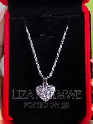 Lady’S Necklaces