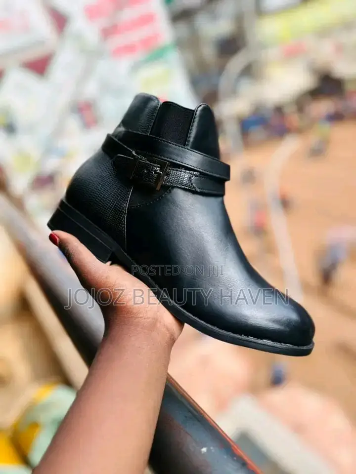 Ladies Fashionable Boots Women