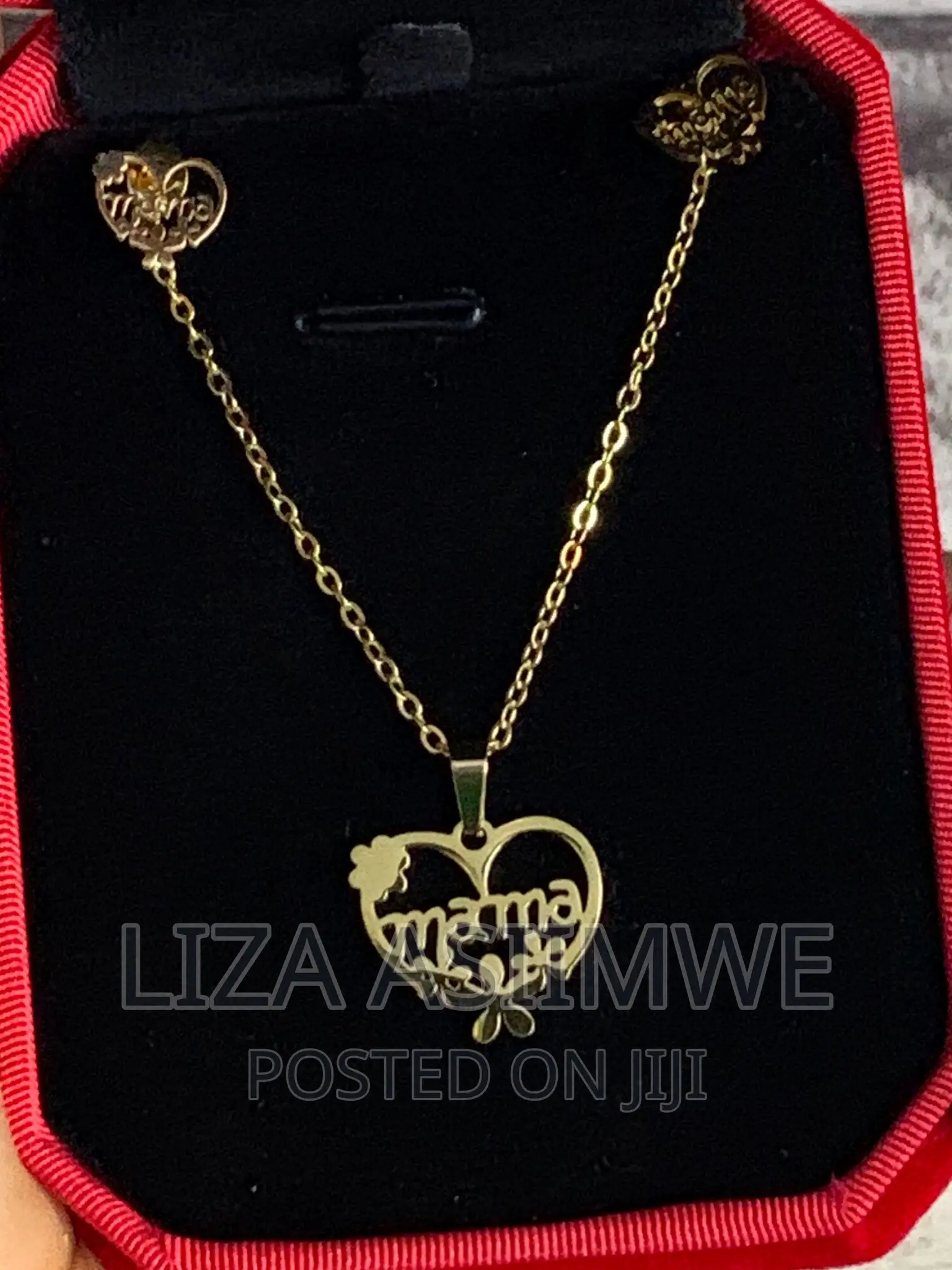 Mama Necklaces