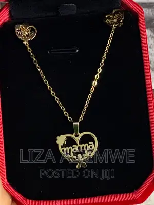 Mama Necklaces