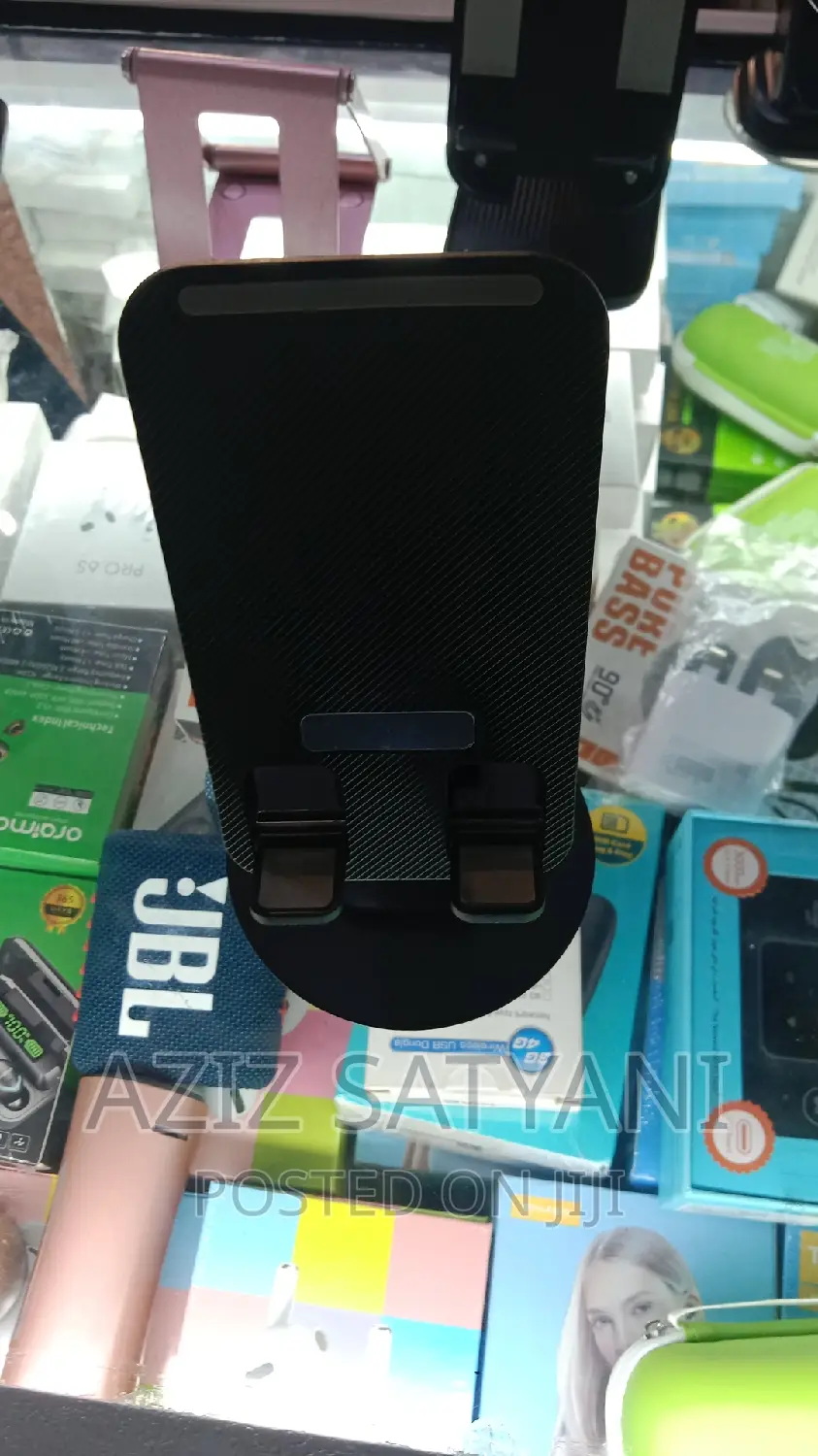 Car Phone Mounts Are Ideal For Hands-free Calls