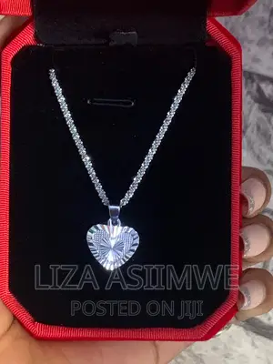 Lady’S Necklaces